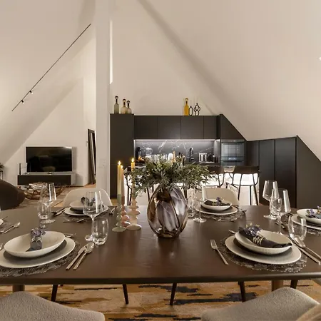 Διαμέρισμα Bahnhofstrasse Designer Penthouse Private Rooftop *