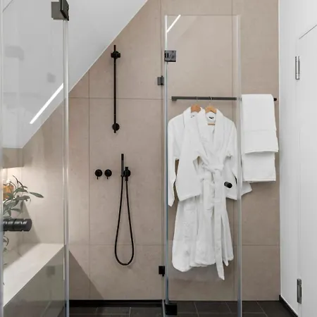 Διαμέρισμα Bahnhofstrasse Designer Penthouse Private Rooftop