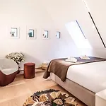 Bahnhofstrasse Designer Penthouse Private Rooftop 公寓
